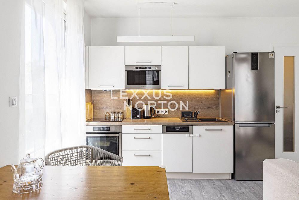 Prodej bytu 2+kk 53 m² – pohled 3