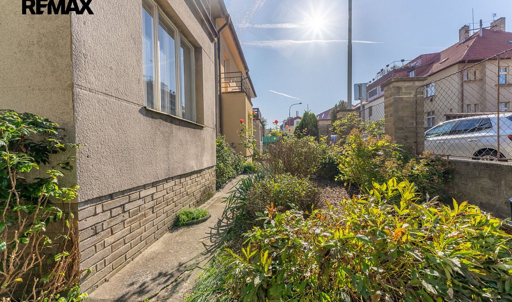 Prodej domu 210 m² s pozemkem 385 m², Praha – náhled fotky 33