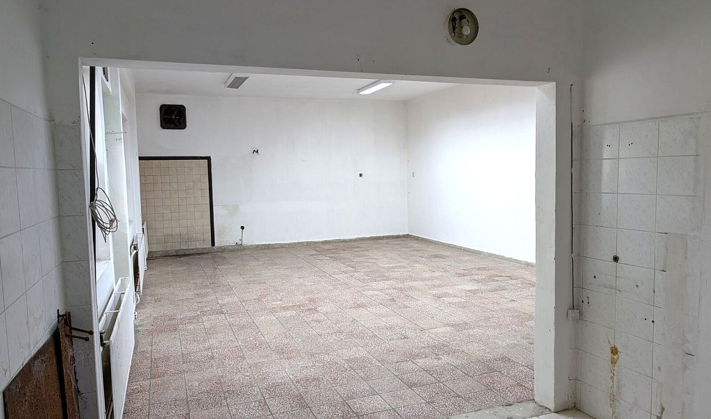 Prodej obchodních prostor 140 m², Lukavec – náhled fotky 9