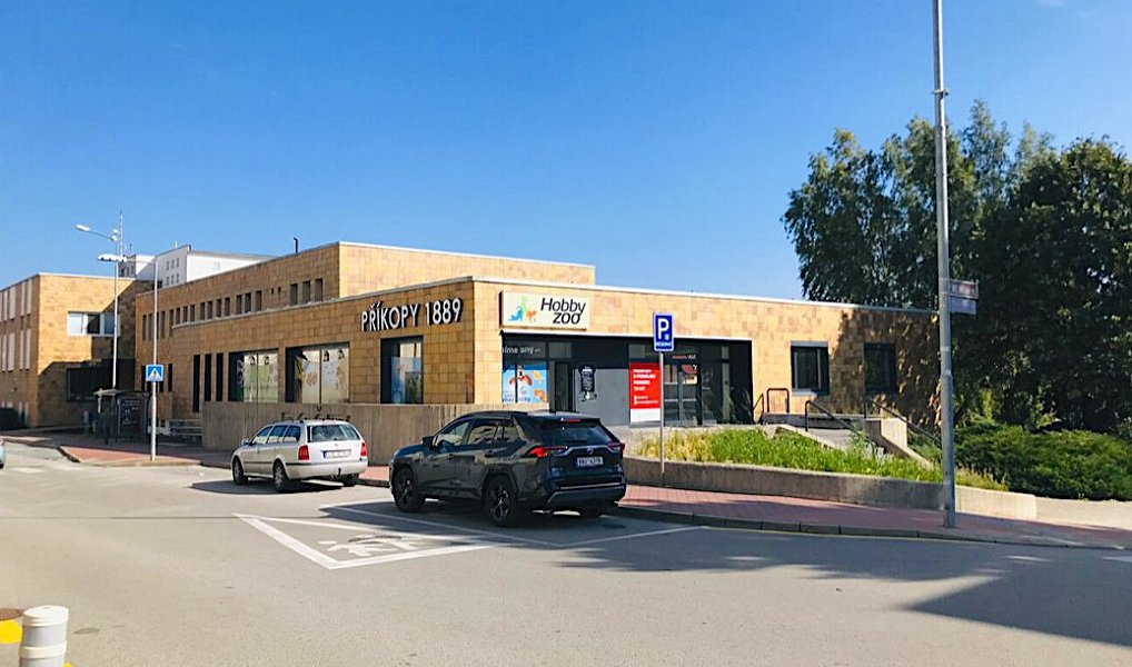 Pronájem obchodních prostor 215 m², Pelhřimov – náhled fotky 2