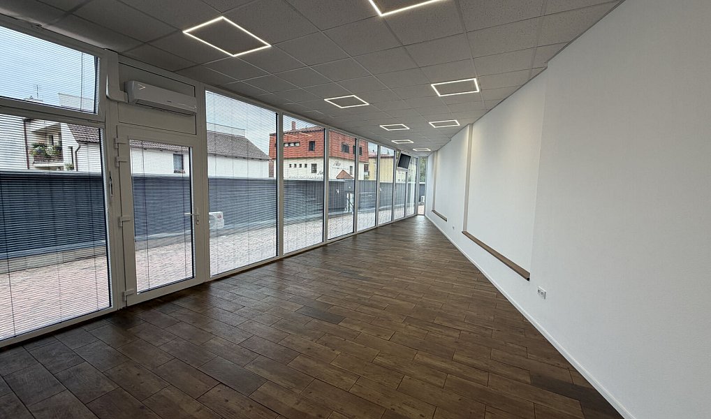 Pronájem obchodních prostor 52 m², Pelhřimov – náhled fotky 5