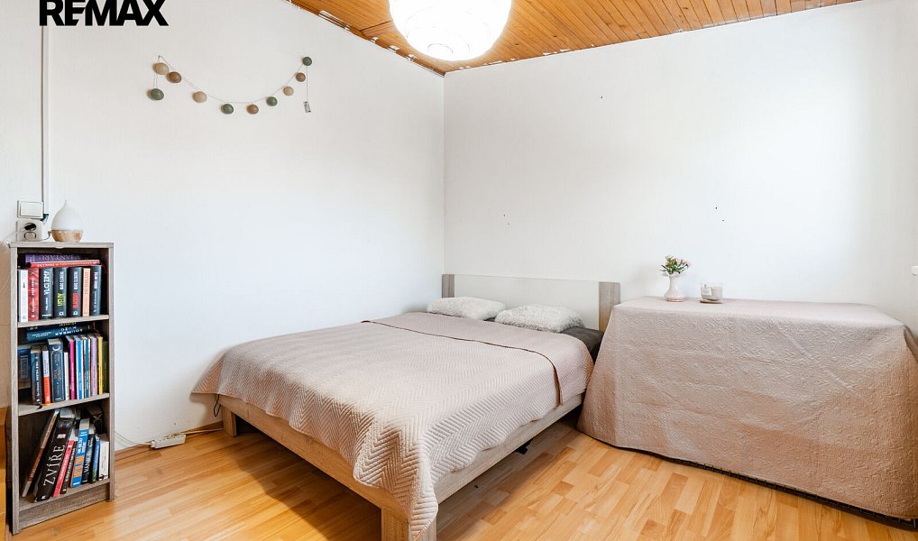 Prodej domu 163 m² s pozemkem 1 205 m², Šestajovice – náhled fotky 24