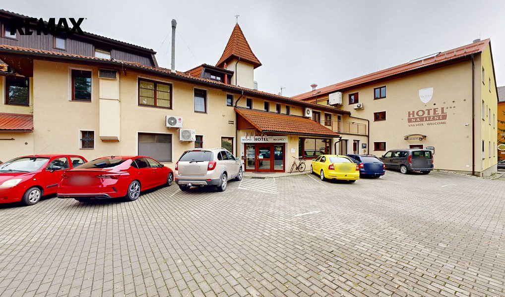 Prodej ubytovacího objektu 3 300 m², Přerov – náhled fotky 4