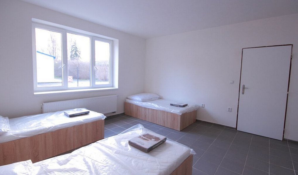 Pronájem ubytovacího objektu 417 m², Neratovice – náhled fotky 9
