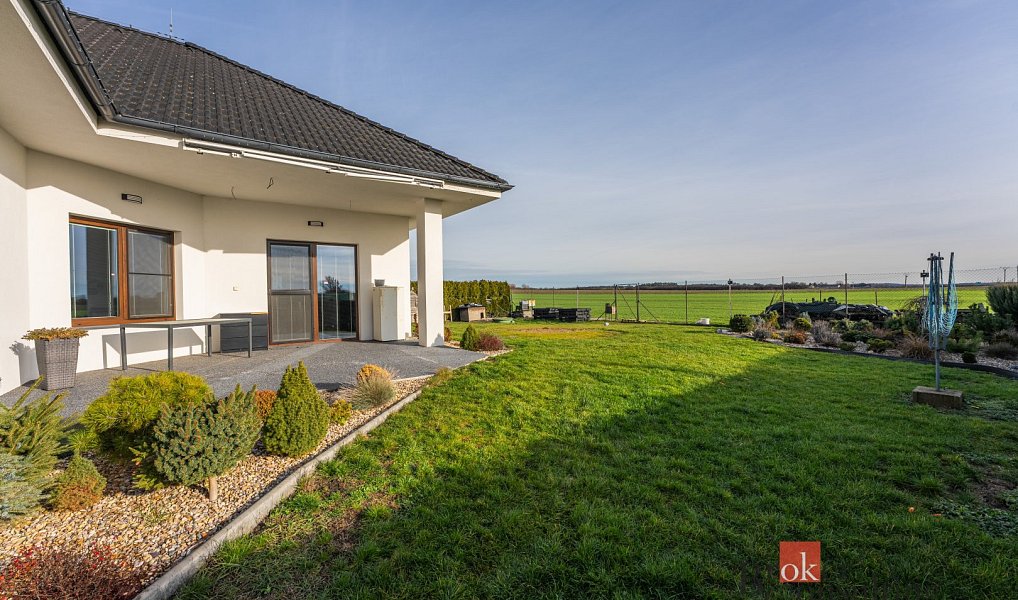 Prodej domu 240 m² s pozemkem 812 m², Žiželice – náhled fotky 11
