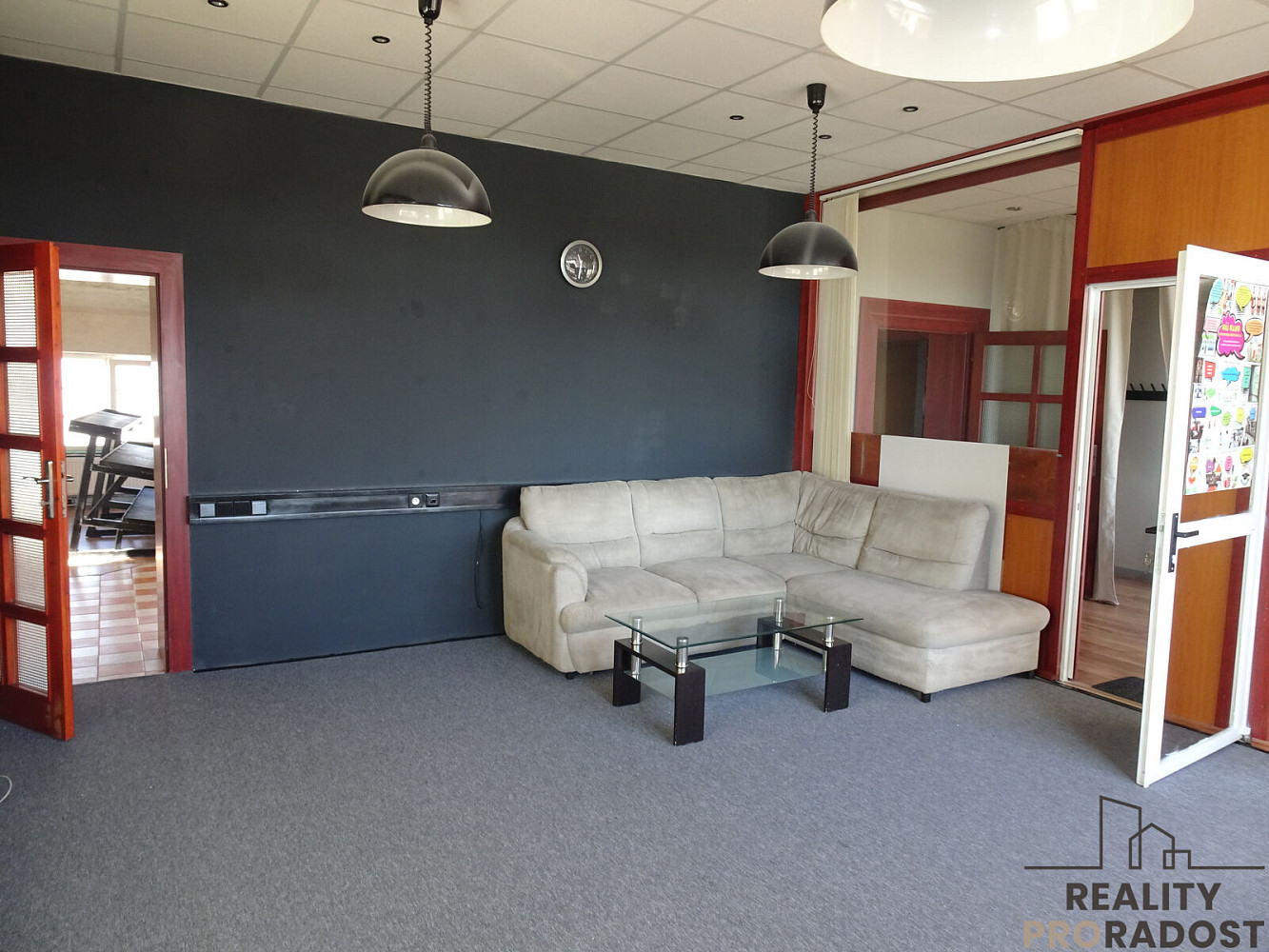 Pronájem obchodních prostor 205 m²