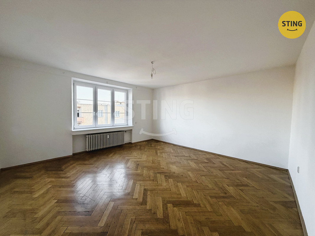 Pronájem bytu 1+kk 43 m² – fotografie 2