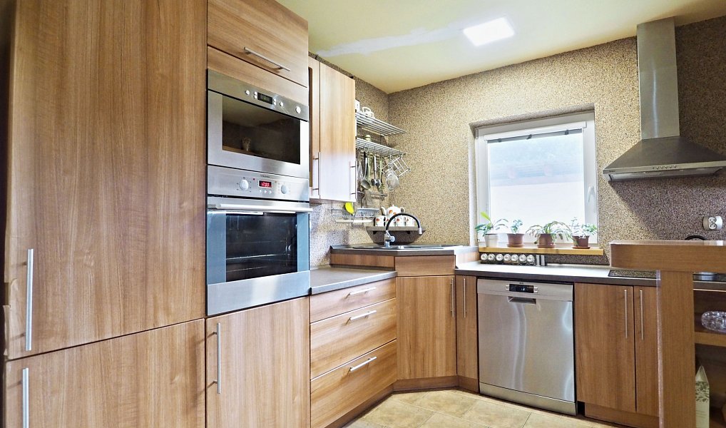 Prodej domu 170 m² s pozemkem 1 110 m², Velké Losiny – náhled fotky 2