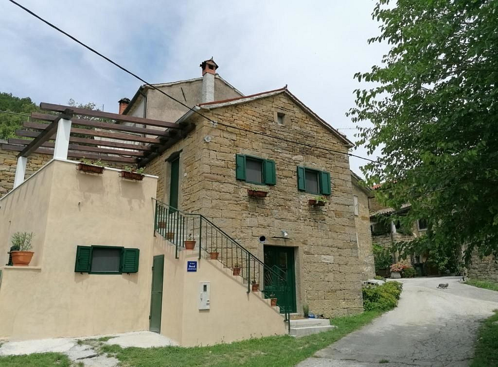 Prodej domu 57 m² s pozemkem 22 m²