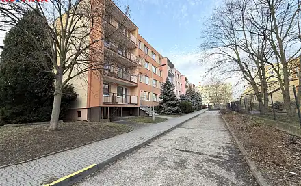 Pronájem bytu 2+kk 46 m², Šafaříkova, Louny