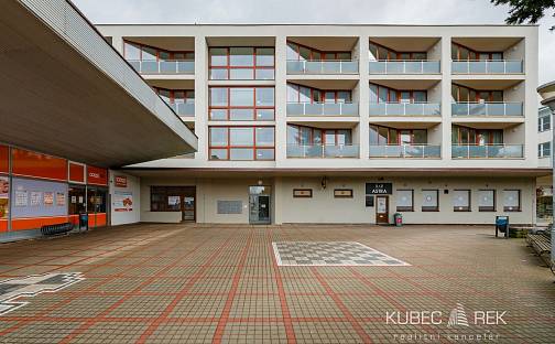 Pronájem bytu 2+kk 52 m², náměstí Tomáše Bati, Sezimovo Ústí, okres Tábor