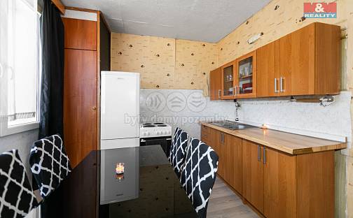 Prodej bytu 4+1 83 m², Zámecká, Spálené Poříčí, okres Plzeň-Jih