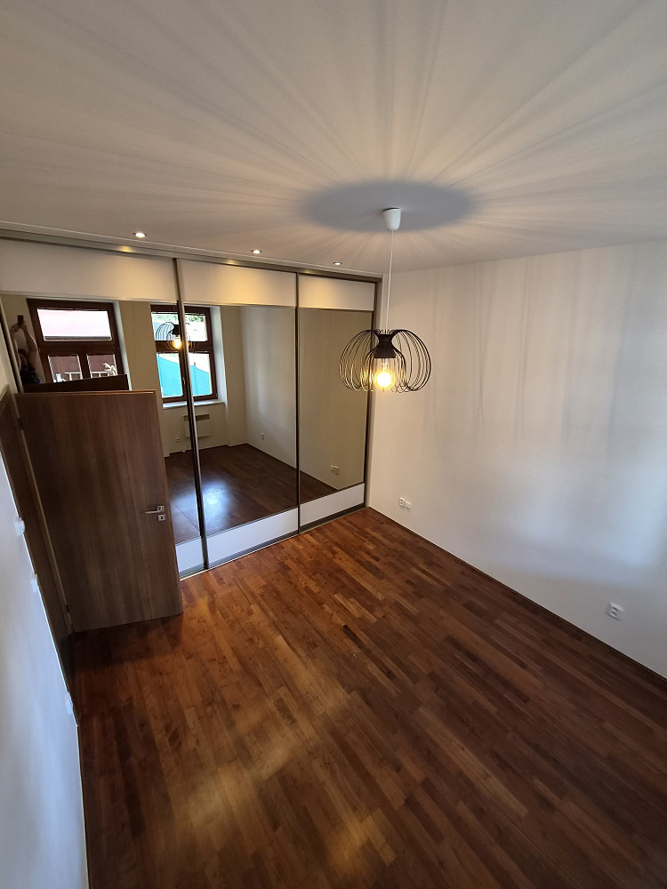 Pronájem bytu 2+kk 56 m² – fotografie 4