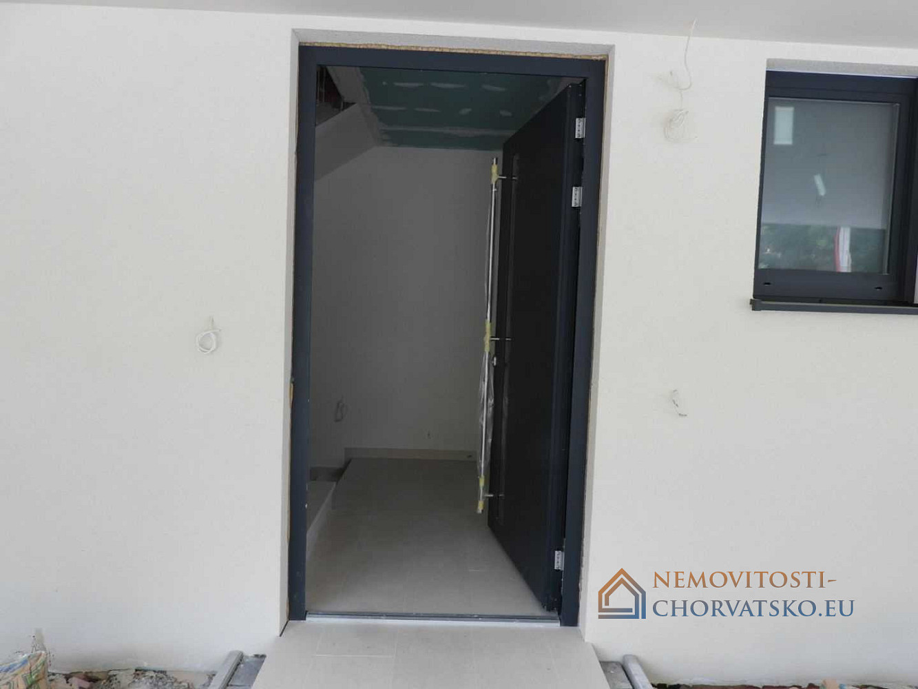 Prodej bytu 1+kk 129 m² – pohled 4