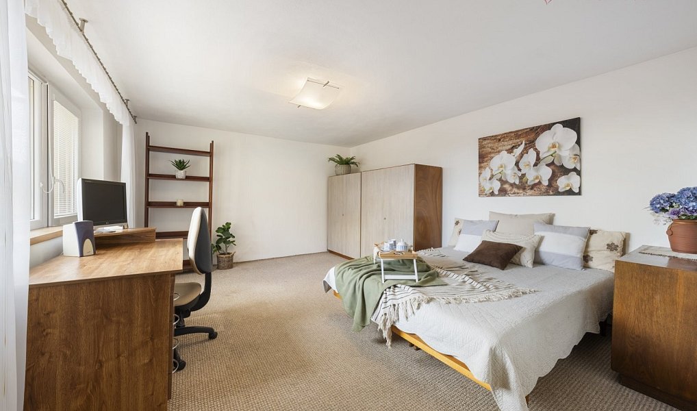 Prodej domu 260 m² s pozemkem 1 224 m², Polešovice – náhled fotky 13