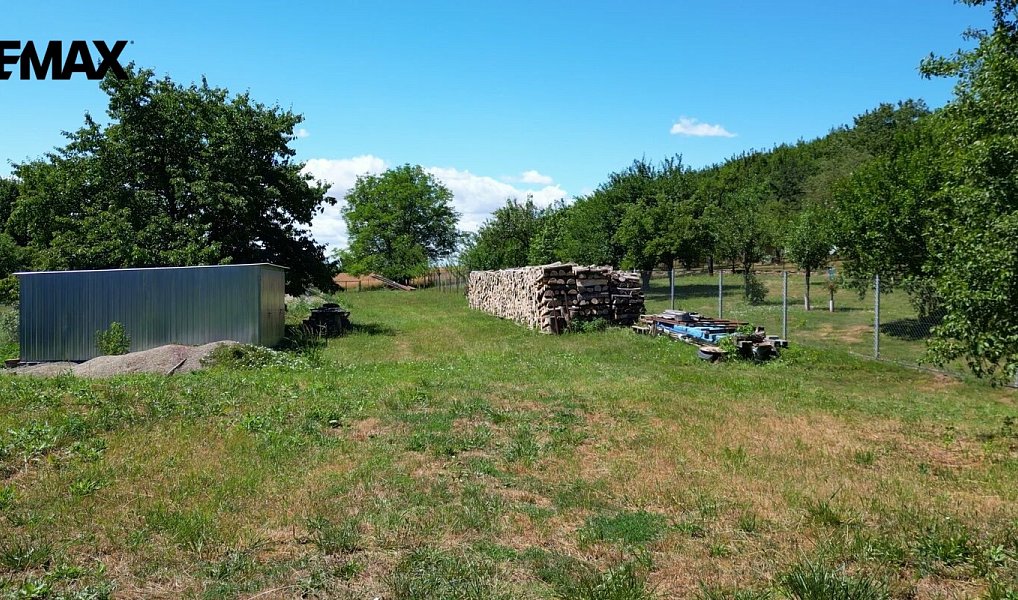 Prodej stavebního pozemku 1 849 m², Hlubočany – náhled fotky 4