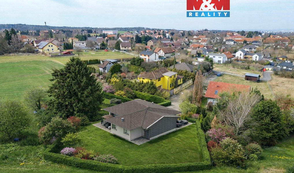 Prodej stavebního pozemku 1 016 m², Radějovice – fotka 1 z 27