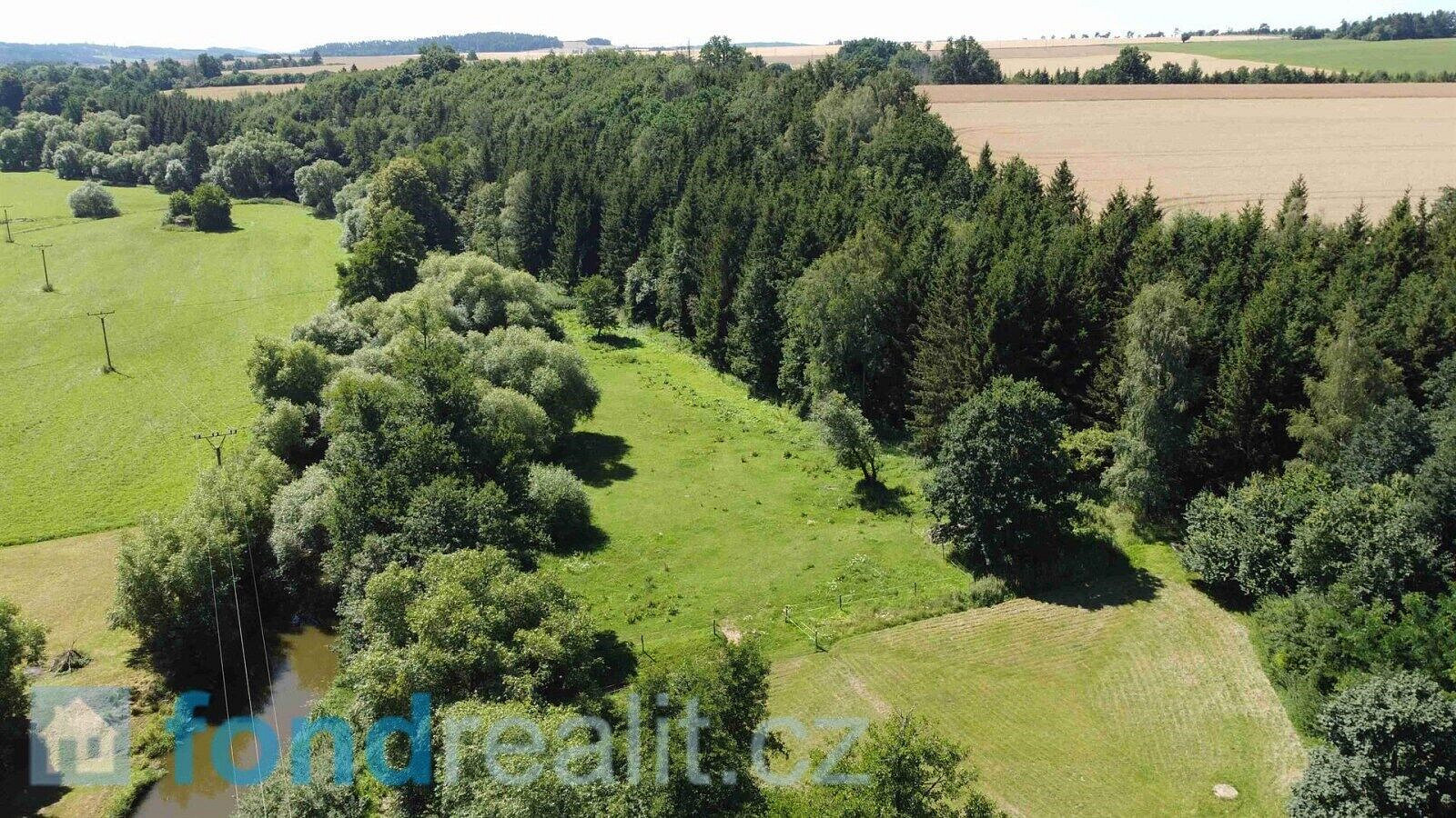 Prodej pozemku 3 774 m², Písečné