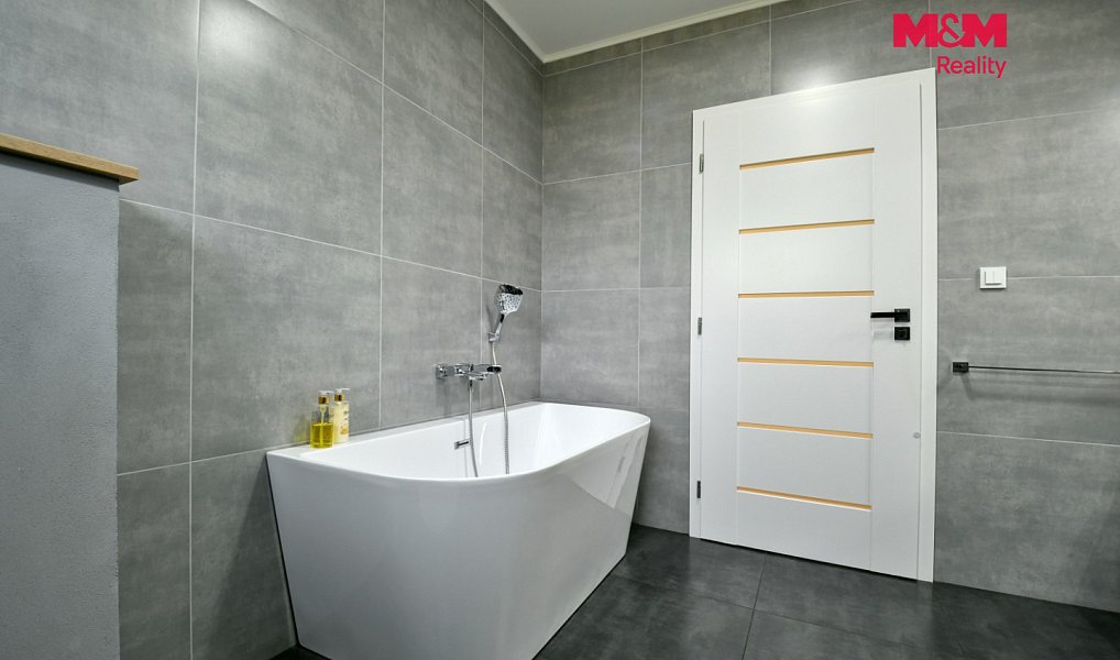 Prodej domu 114 m² s pozemkem 1 967 m², Valy – náhled fotky 20