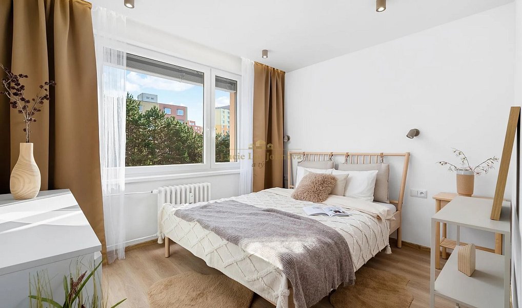 Prodej bytu 2+kk 41 m², Praha – náhled fotky 3