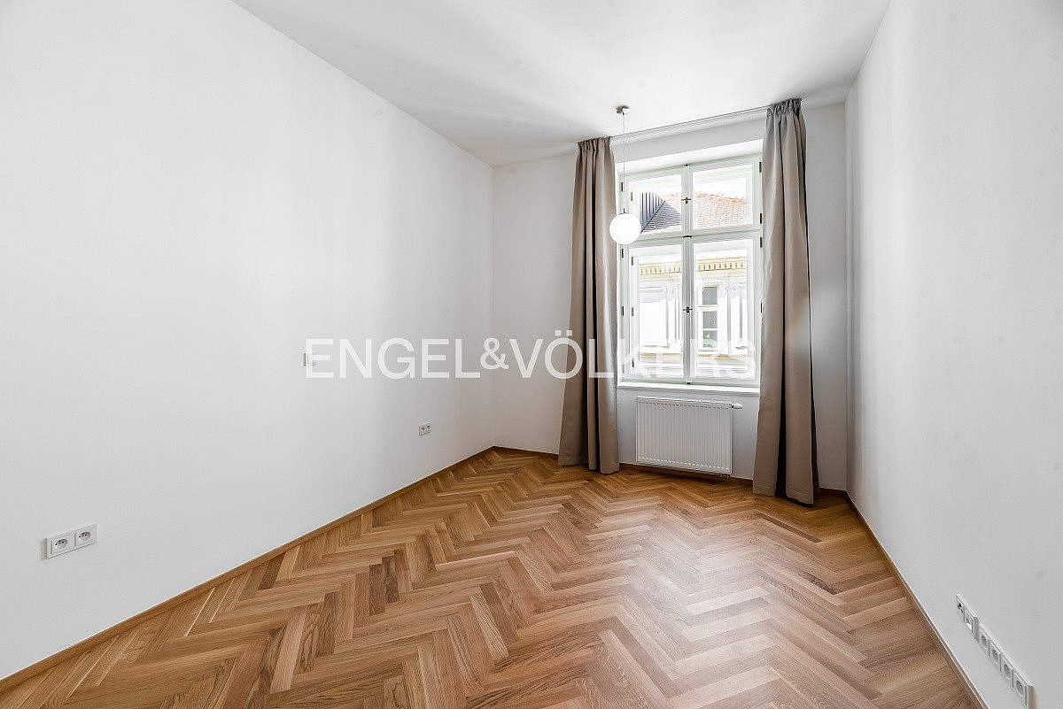 Pronájem bytu 3+kk 87 m² – fotografie 3