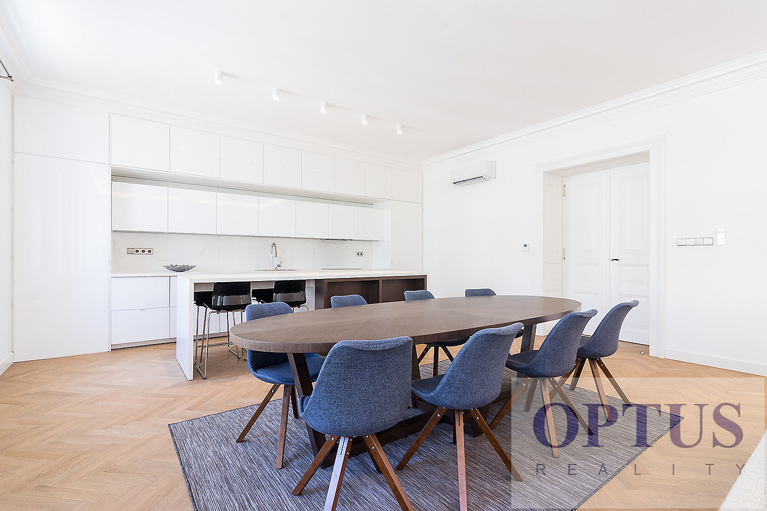 Pronájem bytu 5+kk 190 m² – fotografie 3