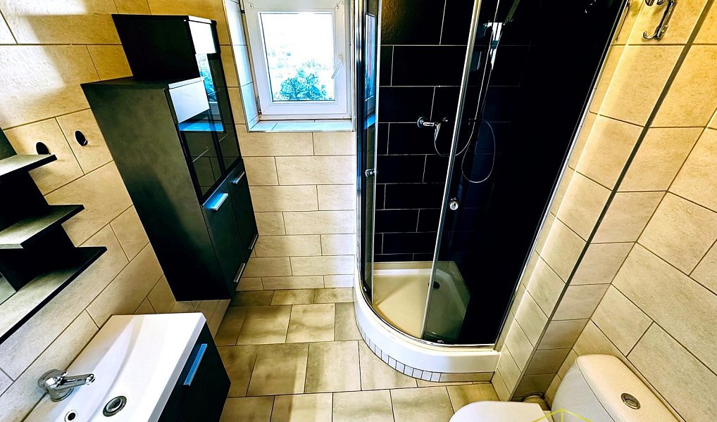 Prodej domu 400 m² s pozemkem 380 m², Teplice – náhled fotky 14