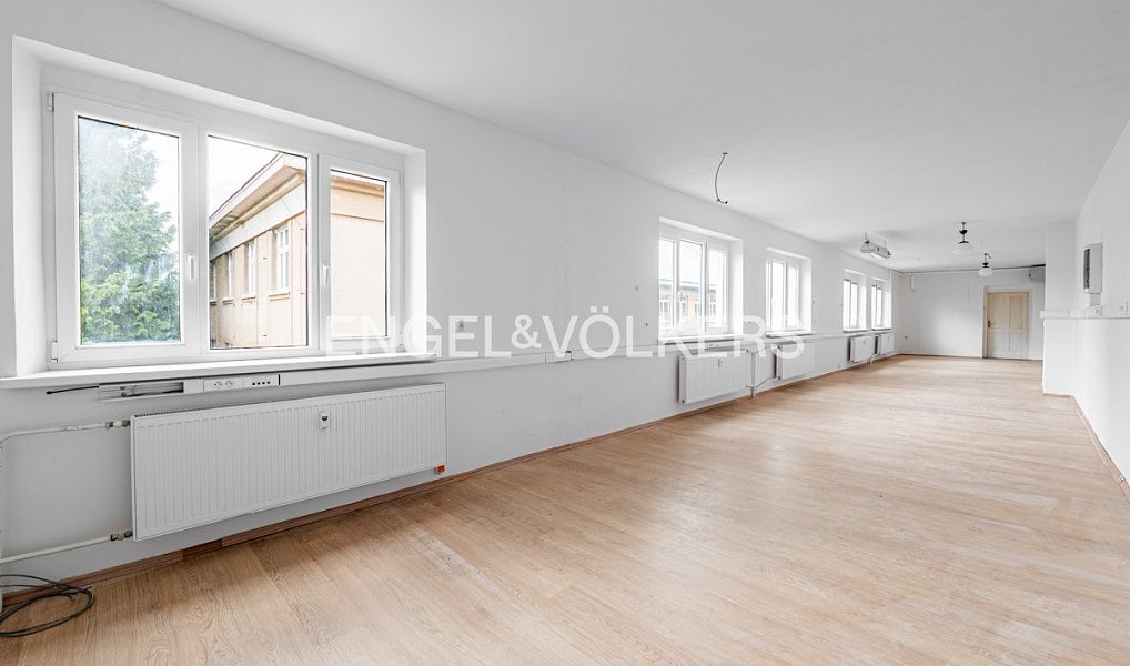 Pronájem kanceláře 65 m², Praha – náhled fotky 3