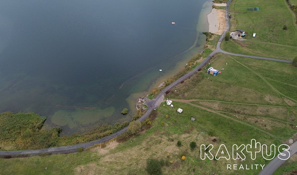 Prodej komerčního pozemku 20 675 m², Trmice – náhled fotky 4