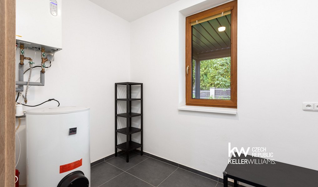 Prodej domu 145 m² s pozemkem 723 m², Zlonín – náhled fotky 34