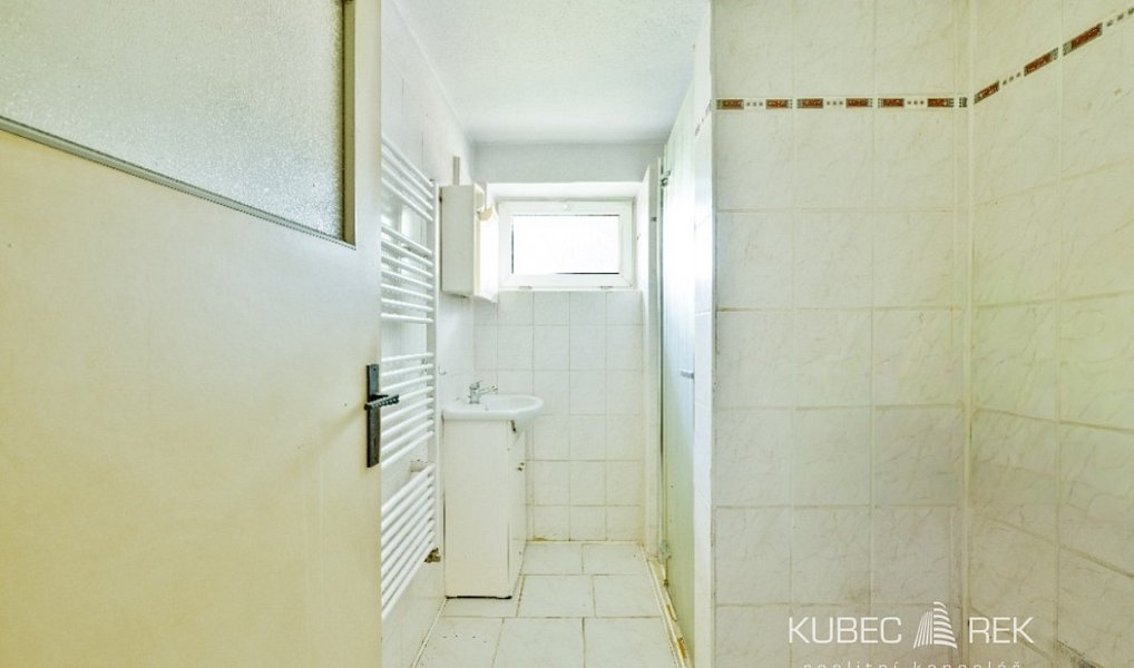 Prodej domu 330 m² s pozemkem 1 002 m², Tábor – náhled fotky 11