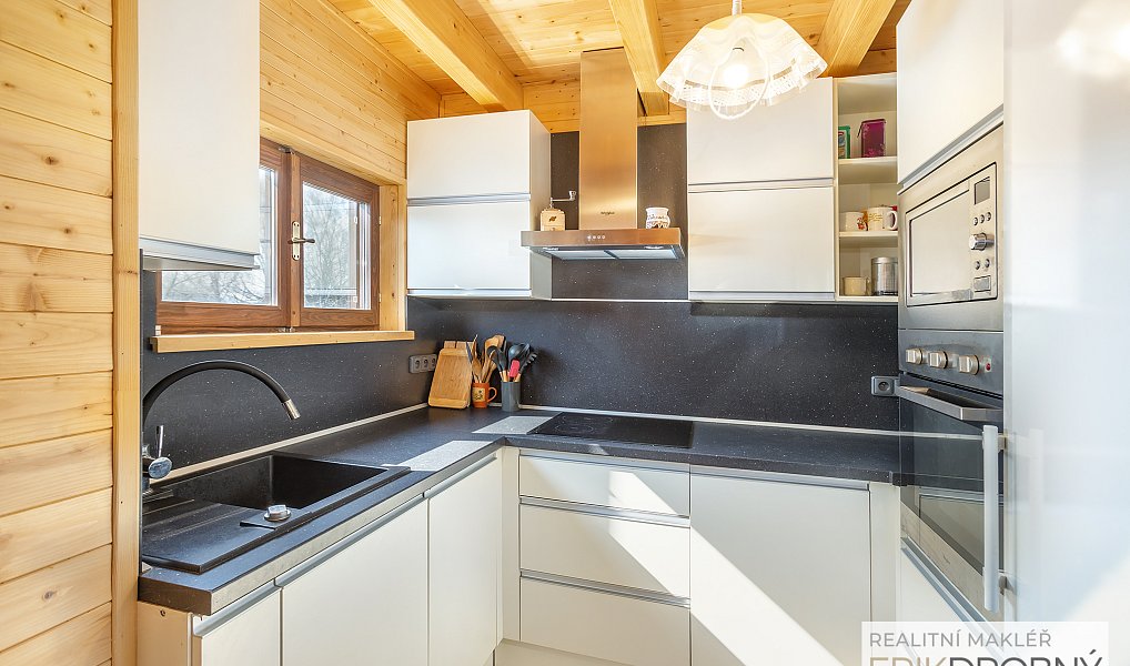 Prodej chaty/chalupy 80 m² s pozemkem 553 m², Holotín – náhled fotky 4