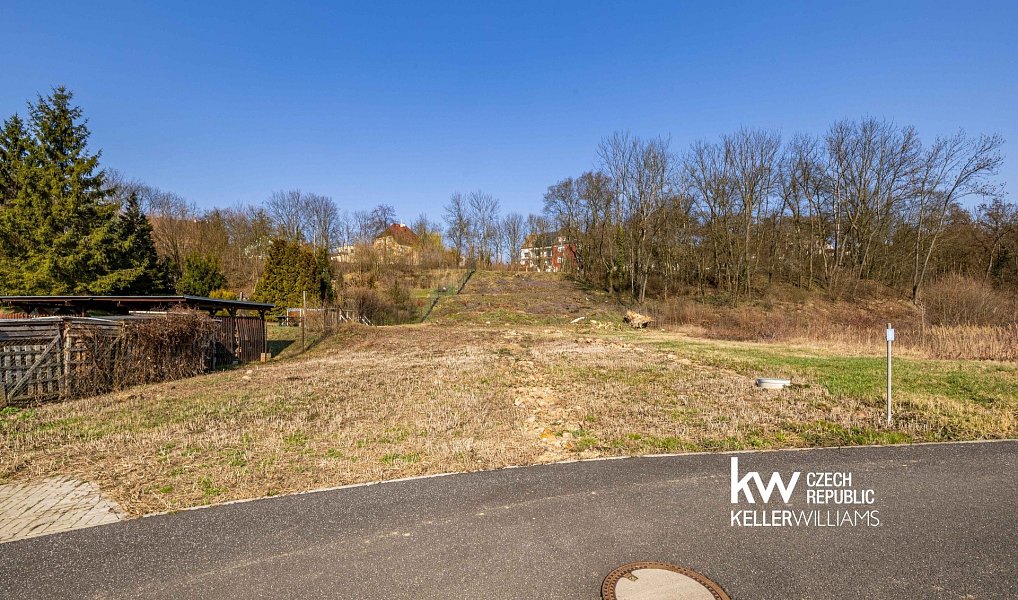 Prodej stavebního pozemku 1 095 m², Teplice – náhled fotky 3