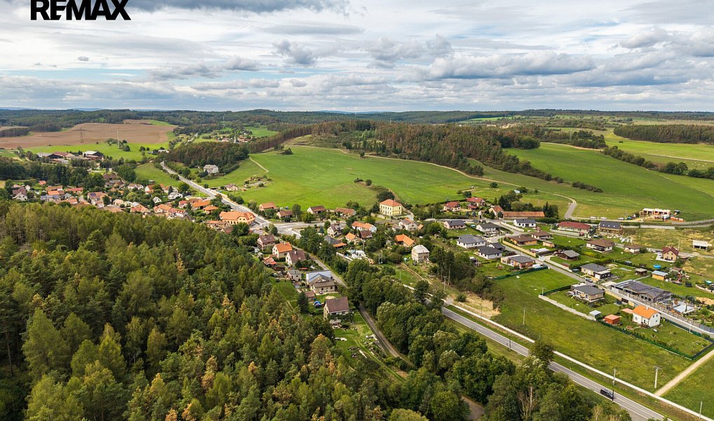 Prodej stavebního pozemku 1 183 m², Obory – náhled fotky 21