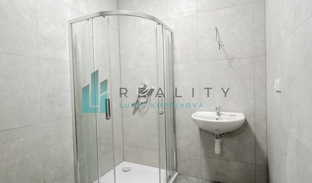 Pronájem bytu 2+kk 46 m², Blatnice pod Svatým Antonínkem – náhled fotky 8
