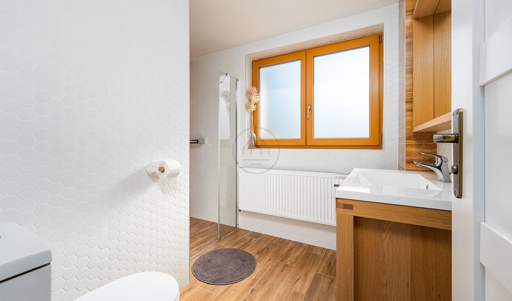 Prodej domu 144 m² s pozemkem 562 m², Frymburk – náhled fotky 9