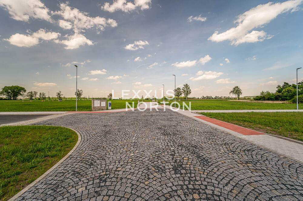 Prodej stavebního pozemku 802 m² — photo 4