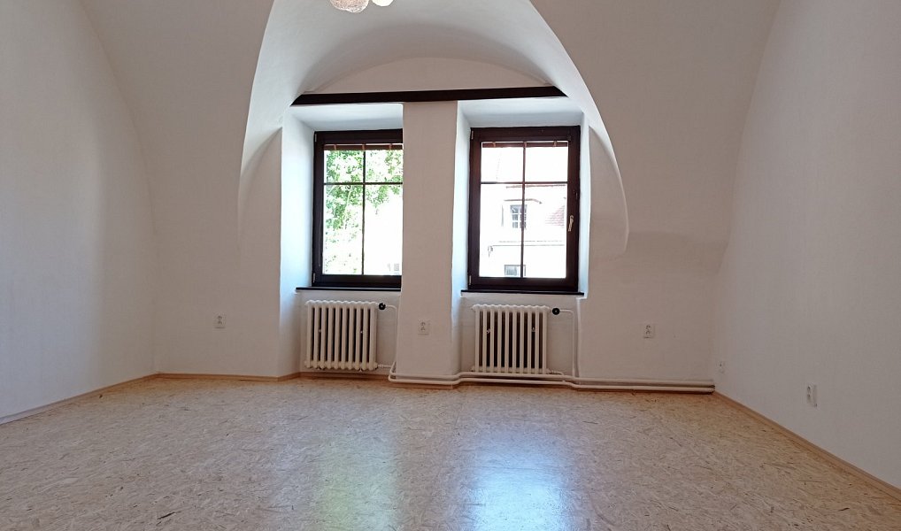 Pronájem bytu 4+kk 150 m², Mikulov – náhled fotky 4