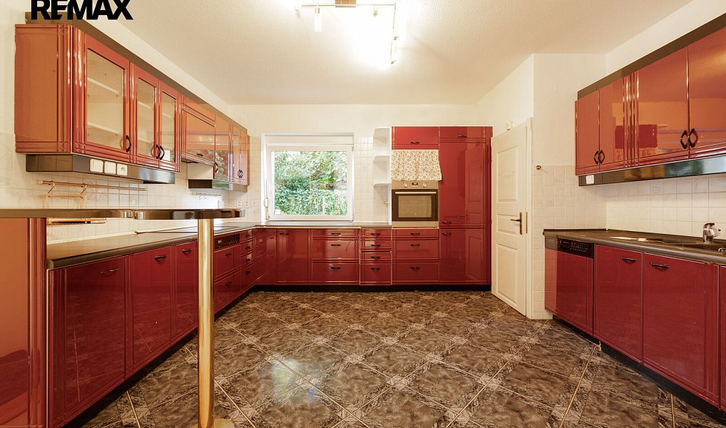 Prodej domu 520 m² s pozemkem 764 m², Roztoky – náhled fotky 31