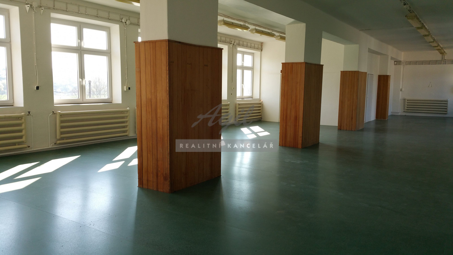 Pronájem výrobních prostor 270 m² – fotografie 2