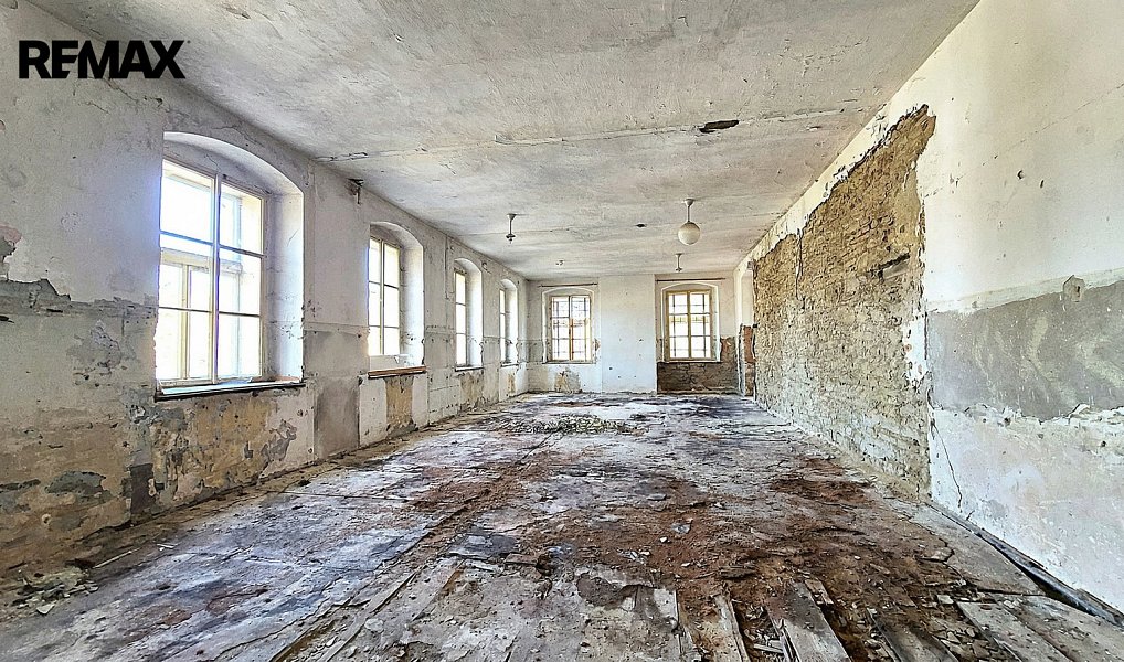 Prodej kanceláře 680 m², Vejprty – náhled fotky 14