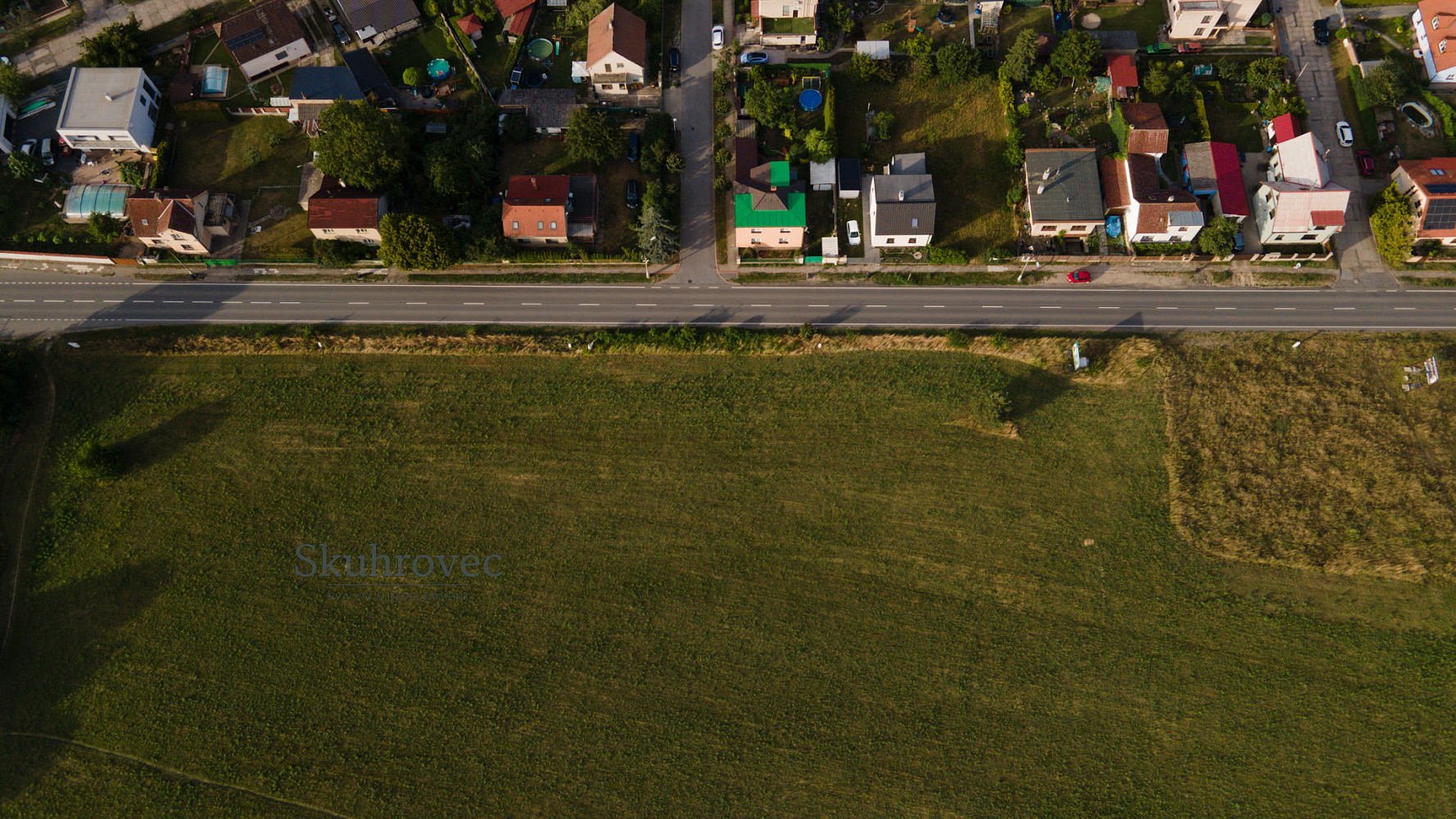 Prodej stavebního pozemku 746 m² – fotografie 3
