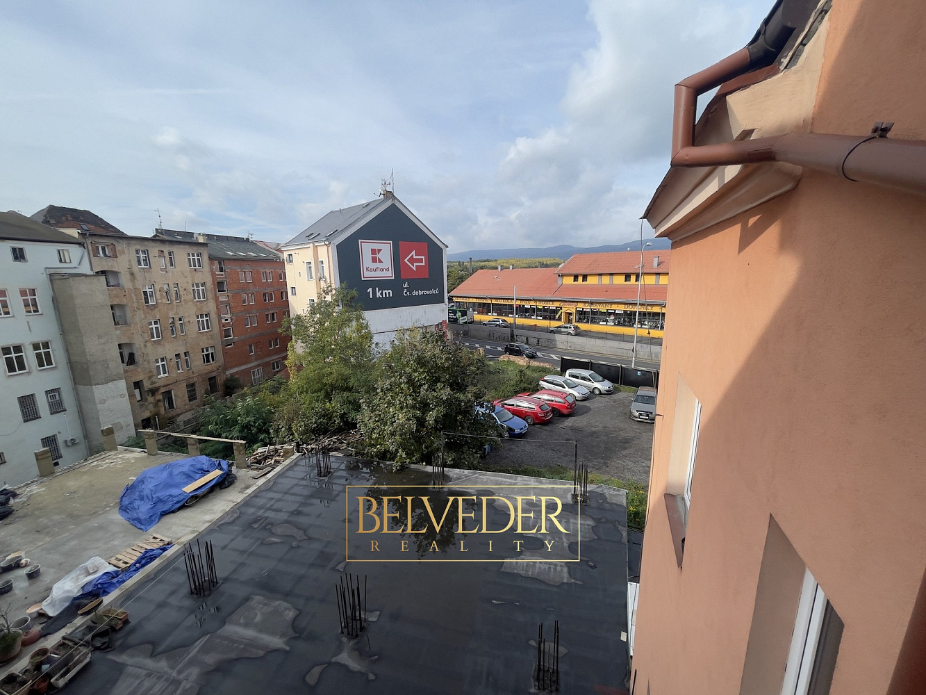 Pronájem komerčního pozemku 1 017 m² – další