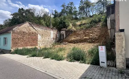 Prodej stavebního pozemku 423 m², Miroslav, okres Znojmo