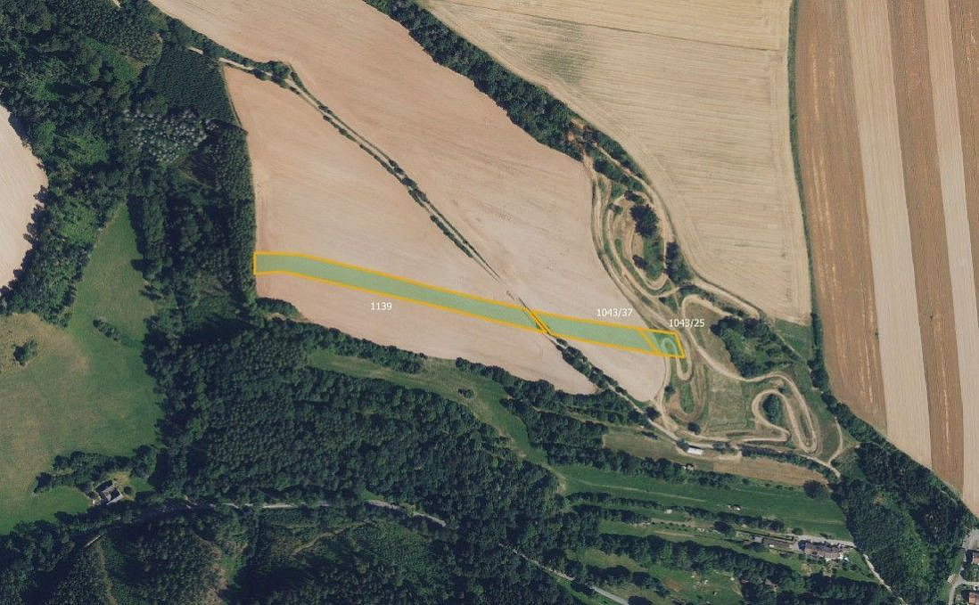 Prodej pole 37 637 m² – fotografie 3