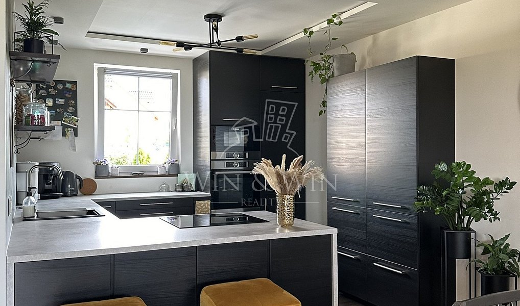 Prodej domu 106 m² s pozemkem 280 m², Postřižín – náhled fotky 6