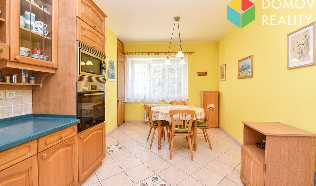 Prodej domu 220 m² s pozemkem 831 m², Beroun – náhled fotky 17