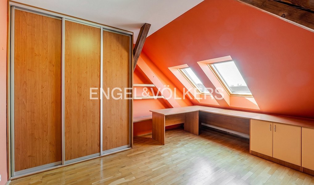 Prodej bytu 4+kk 135 m², Praha – náhled fotky 9