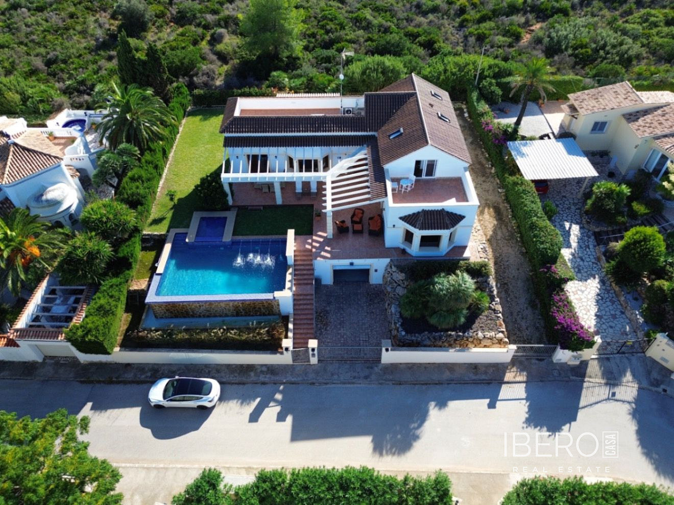 Prodej domu 400 m² s pozemkem 927 m² — photo 3