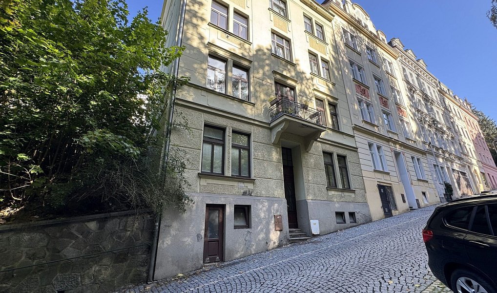 Prodej bytu 2+kk 43 m², Karlovy Vary – náhled fotky 2